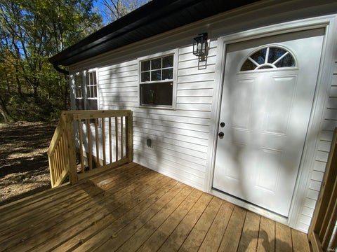 Tiny photo for 508 14th Street, Bedford, IN 47421 (MLS # 202643620)