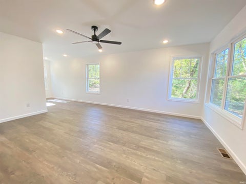 Tiny photo for 508 14th Street, Bedford, IN 47421 (MLS # 202643620)