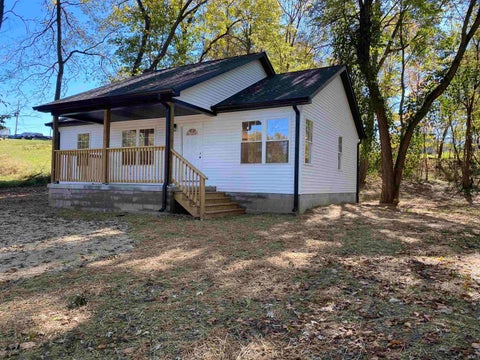 Tiny photo for 508 14th Street, Bedford, IN 47421 (MLS # 202643620)