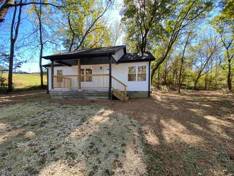 Tiny photo for 508 14th Street, Bedford, IN 47421 (MLS # 202643620)