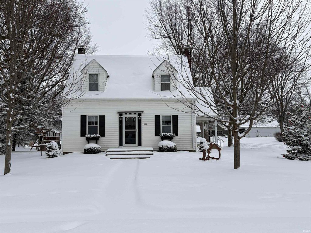 Photo of 667 Lehman Street, Berne, IN 46711 (MLS # 202603963)