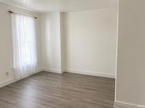 Tiny photo for 415 N Washington Street, Warsaw, IN 46580 (MLS # 202637922)