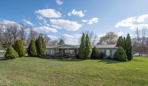 6104 E Beck Lake Road, Kendallville, IN 46755 - #: 202512014