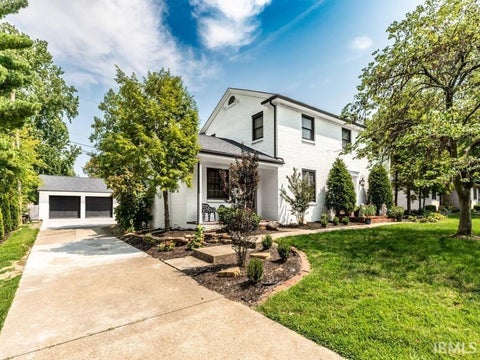 Tiny photo for 900 Plaza Drive, Evansville, IN 47715 (MLS # 202632758)