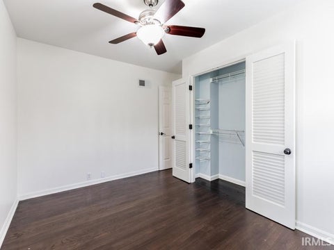 Tiny photo for 900 Plaza Drive, Evansville, IN 47715 (MLS # 202632758)