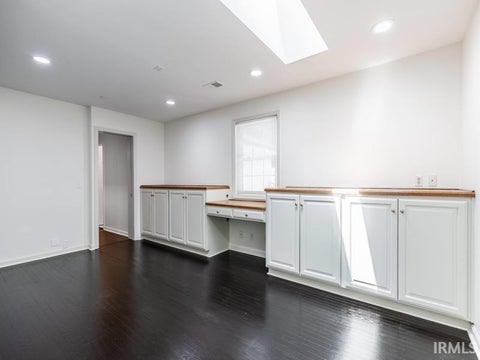 Tiny photo for 900 Plaza Drive, Evansville, IN 47715 (MLS # 202632758)
