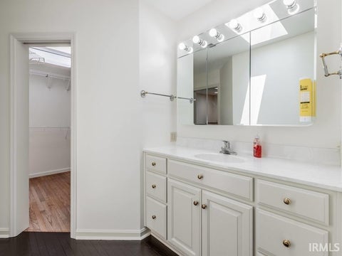 Tiny photo for 900 Plaza Drive, Evansville, IN 47715 (MLS # 202632758)