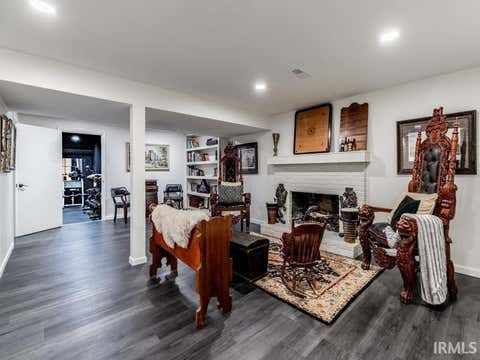 Tiny photo for 900 Plaza Drive, Evansville, IN 47715 (MLS # 202632758)