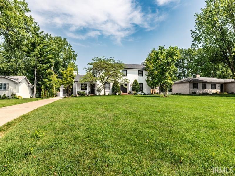 Photo of 900 Plaza Drive, Evansville, IN 47715 (MLS # 202632758)