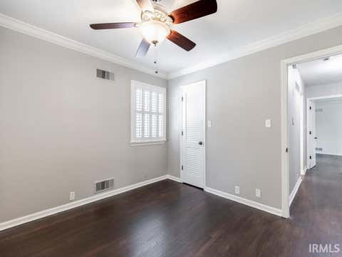 Tiny photo for 900 Plaza Drive, Evansville, IN 47715 (MLS # 202632758)