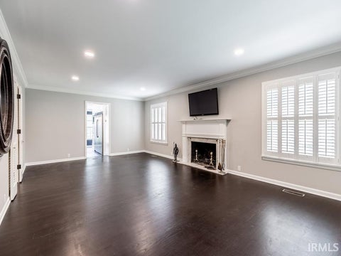 Tiny photo for 900 Plaza Drive, Evansville, IN 47715 (MLS # 202632758)