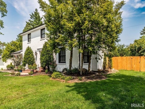 Tiny photo for 900 Plaza Drive, Evansville, IN 47715 (MLS # 202632758)