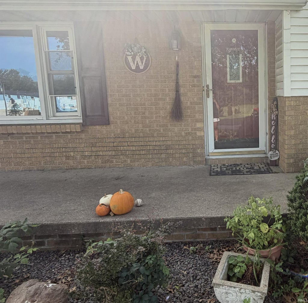 Photo of 209 N 1st Avenue, Princeton, IN 47670 (MLS # 202632474)