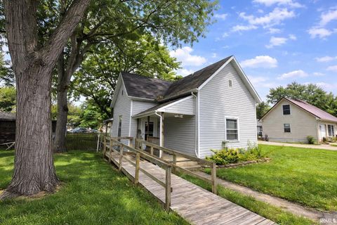 Tiny photo for 710 E 6th Street, Anderson, IN 46012 (MLS # 202609270)