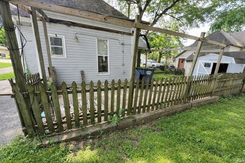 Tiny photo for 710 E 6th Street, Anderson, IN 46012 (MLS # 202609270)