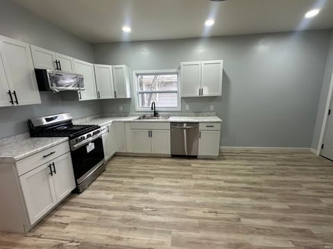 Tiny photo for 514 S Webster Street, Kokomo, IN 46901 (MLS # 202608276)