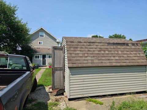 Tiny photo for 421 Jackson Avenue, Peru, IN 46970 (MLS # 202629707)