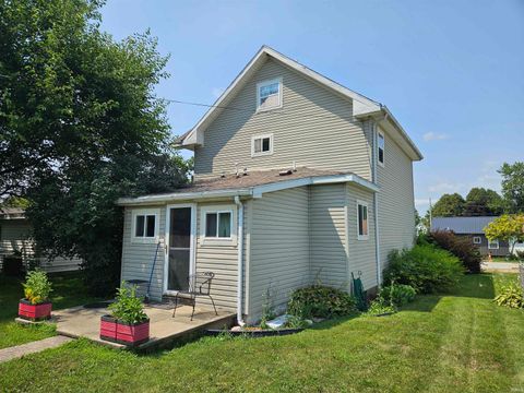 Tiny photo for 421 Jackson Avenue, Peru, IN 46970 (MLS # 202629707)