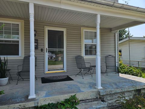 Tiny photo for 421 Jackson Avenue, Peru, IN 46970 (MLS # 202629707)