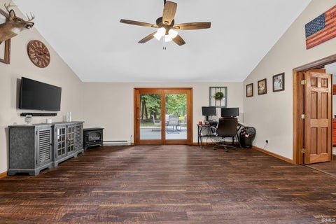 Tiny photo for 15617 Bowdoin Road, Monroeville, IN 46773 (MLS # 202636875)