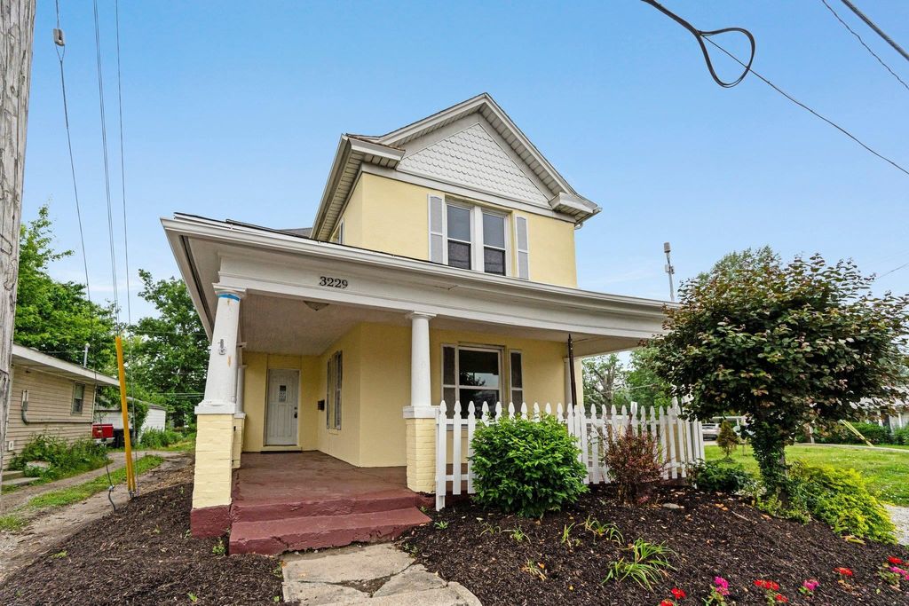 Photo of 3229 Lima Road, Fort Wayne, IN 46805 (MLS # 202603166)