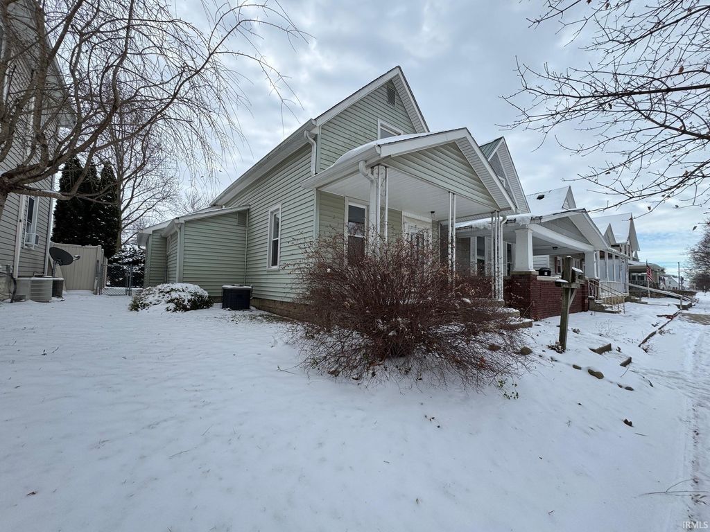 Photo of 401 E Main Street, Peru, IN 46970 (MLS # 202549207)