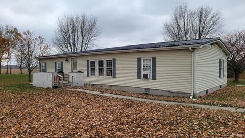 Tiny photo for 10793 E 200 N, Van Buren, IN 46991 (MLS # 202545344)