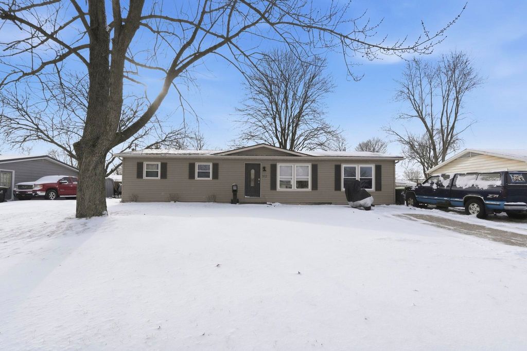 Photo of 312 N Park Lane, Butler, IN 46721 (MLS # 202602216)