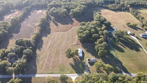 Photo of 1505 S Roosevelt Road, Knox, IN 46534 (MLS # 202547462)