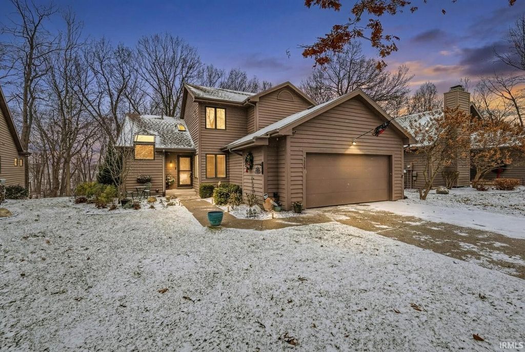 Photo of 3359 Bridgetown Road, Bristol, IN 46507 (MLS # 202549412)