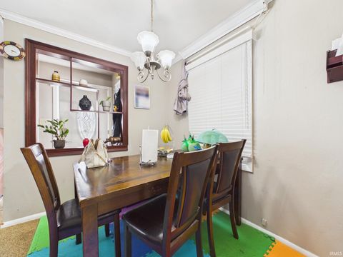 Tiny photo for 1214 N Burke Street, Kokomo, IN 46901 (MLS # 202602554)