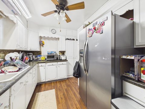 Tiny photo for 1214 N Burke Street, Kokomo, IN 46901 (MLS # 202602554)