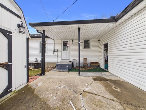 Tiny photo for 1214 N Burke Street, Kokomo, IN 46901 (MLS # 202602554)