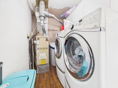 Tiny photo for 1214 N Burke Street, Kokomo, IN 46901 (MLS # 202602554)