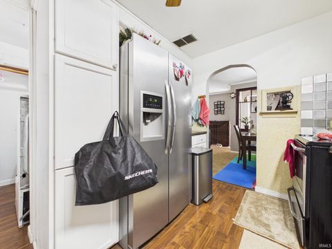 Tiny photo for 1214 N Burke Street, Kokomo, IN 46901 (MLS # 202602554)