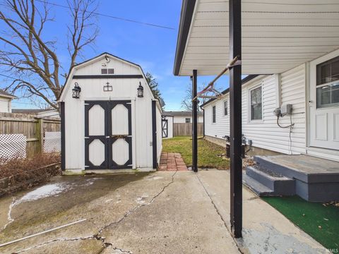 Tiny photo for 1214 N Burke Street, Kokomo, IN 46901 (MLS # 202602554)