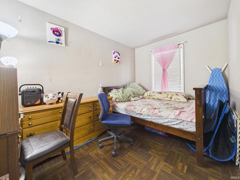 Tiny photo for 1214 N Burke Street, Kokomo, IN 46901 (MLS # 202602554)