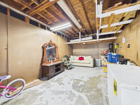 Tiny photo for 1214 N Burke Street, Kokomo, IN 46901 (MLS # 202602554)