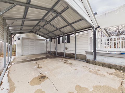 Tiny photo for 1214 N Burke Street, Kokomo, IN 46901 (MLS # 202602554)