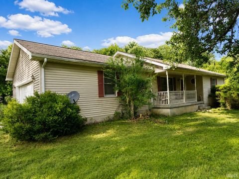 Photo of 812 S 1250 E, Loogootee, IN 47553 (MLS # 202620086)