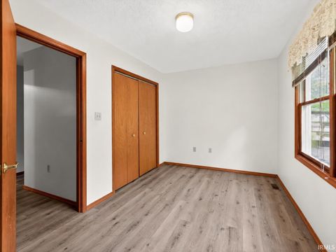 Tiny photo for 812 S 1250 E, Loogootee, IN 47553 (MLS # 202620086)