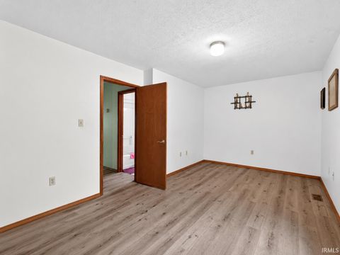 Tiny photo for 812 S 1250 E, Loogootee, IN 47553 (MLS # 202620086)
