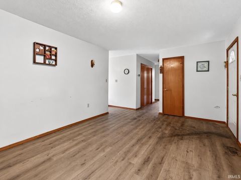 Tiny photo for 812 S 1250 E, Loogootee, IN 47553 (MLS # 202620086)