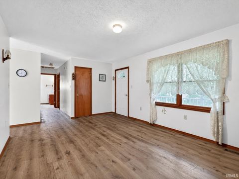 Tiny photo for 812 S 1250 E, Loogootee, IN 47553 (MLS # 202620086)