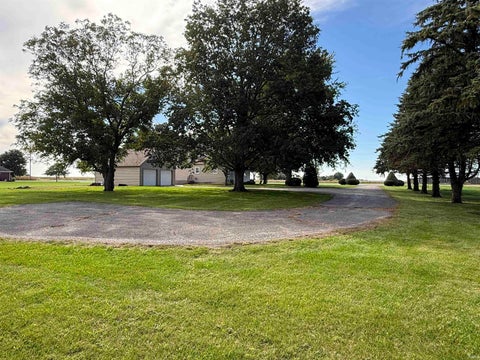 Tiny photo for 5404 S 1450 West, Francesville, IN 47946 (MLS # 202642008)
