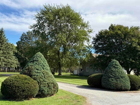 Tiny photo for 5404 S 1450 West, Francesville, IN 47946 (MLS # 202642008)