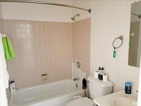 Tiny photo for 811 S Hemlock Trail, Winchester, IN 47394 (MLS # 202618493)