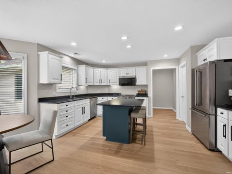 Tiny photo for 3234 Covington Reserve Parkway Parkway, Fort Wayne, IN 46804 (MLS # 202618743)