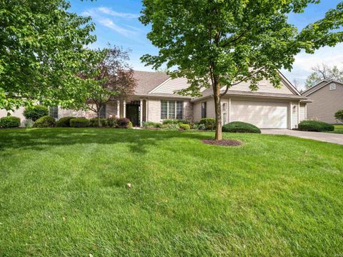 Photo of 3234 Covington Reserve Parkway Parkway, Fort Wayne, IN 46804 (MLS # 202618743)