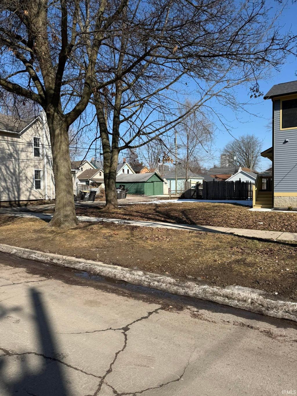 Photo of 1215 Jackson Street, Fort Wayne, IN 46802 (MLS # 202604746)